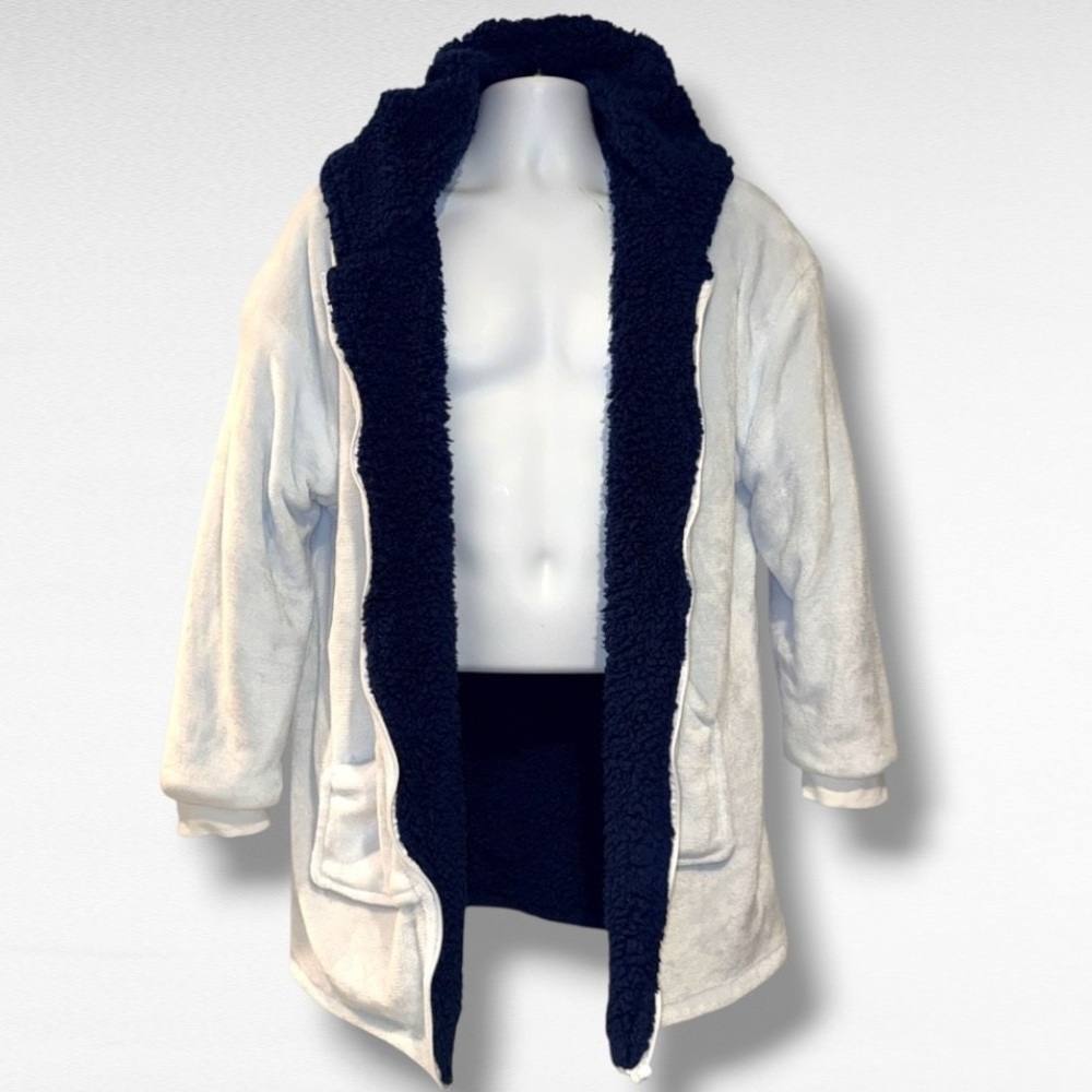 Sherpy Cozy Wearable Blanket Hoodie Zip Front | Off-White & Navy L/XL Oversized